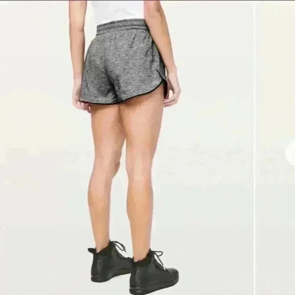 Lululemon Choose A Side Short *3"
Heather Lux Multi Black / Black - Picture 3 of 9